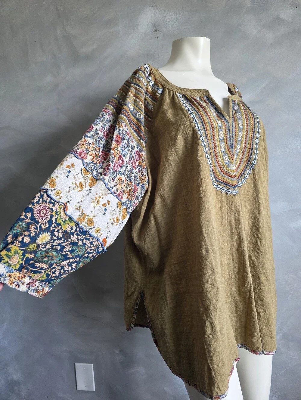 John Mark Embroidered Olive and Blue Floral Loose Tunic Blouse Sz 3X - Picture 12 of 12